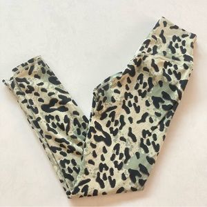 Kamo Fitness Serenity Leggings - Salvia Print